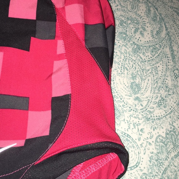 Nike running shorts - Picture 4 of 4